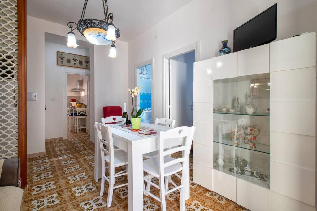 Casa Vacanze 100 Metri Dal Mare 알게로 외부 사진